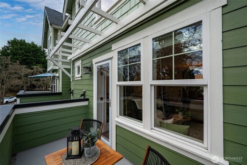 Property photo for 5801 55th Avenue Ne #a, Seattle photo 20