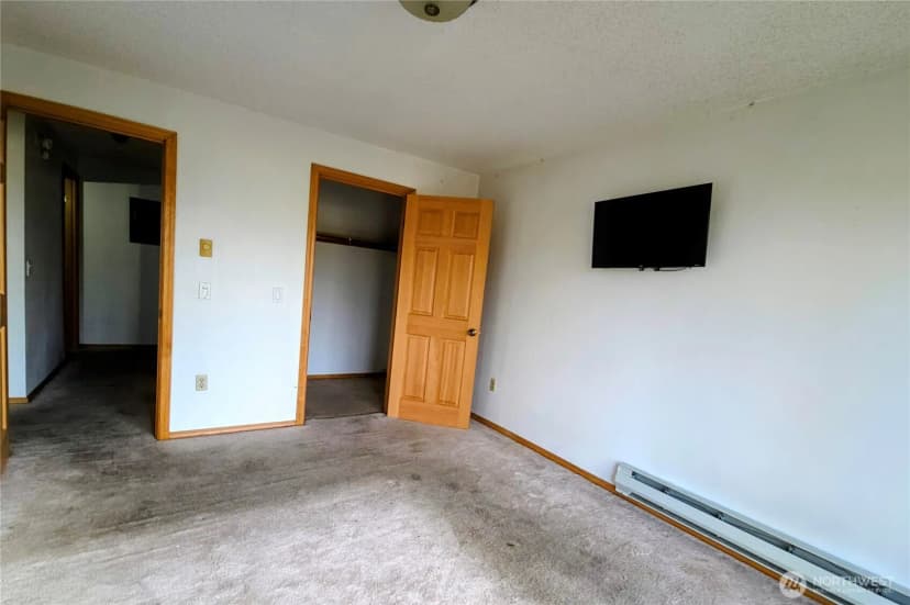 Property photo for 12421 74th Lane #18, Seattle photo 15