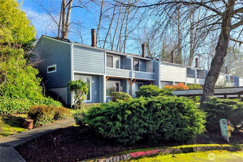 Property photo for 12421 74th Lane #18, Seattle photo 24