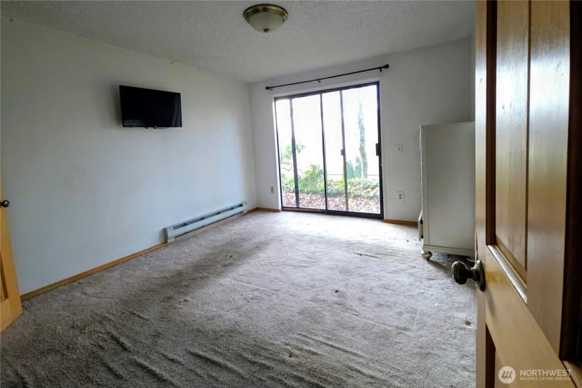 Property photo for 12421 74th Lane #18, Seattle photo 14