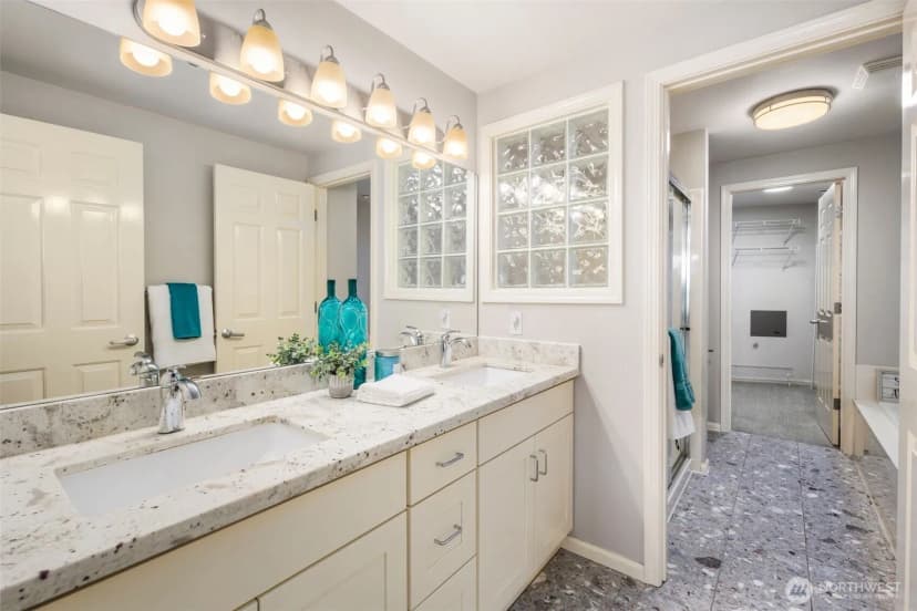 Property photo for 559 Mcgraw Street #402, Seattle photo 23