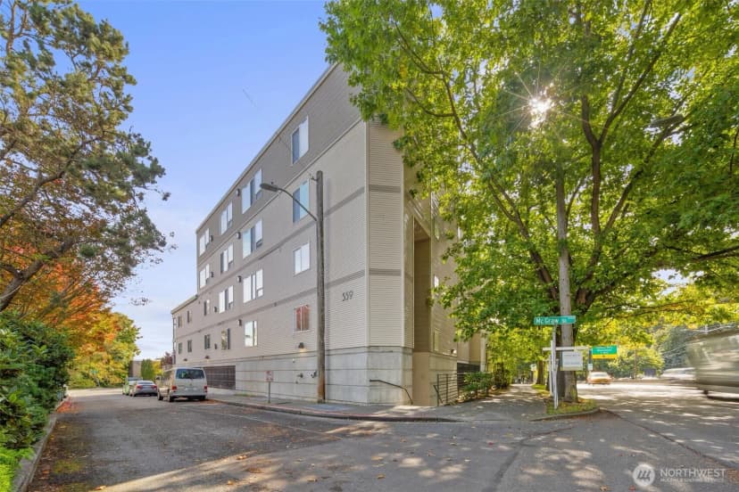 Property photo for 559 Mcgraw Street #402, Seattle photo 33
