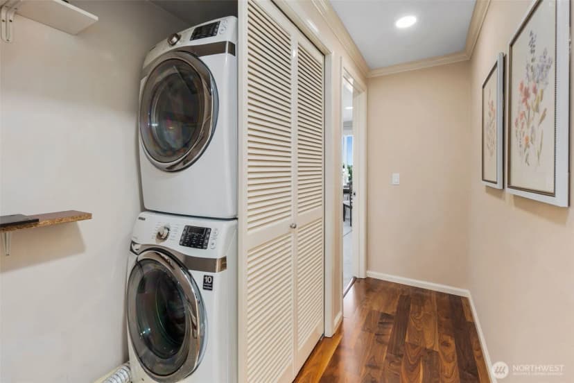 Property photo for 559 Mcgraw Street #402, Seattle photo 27