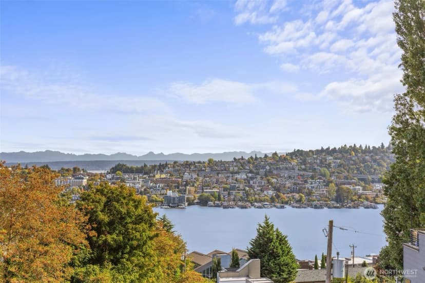 Property photo for 559 Mcgraw Street #402, Seattle photo 29