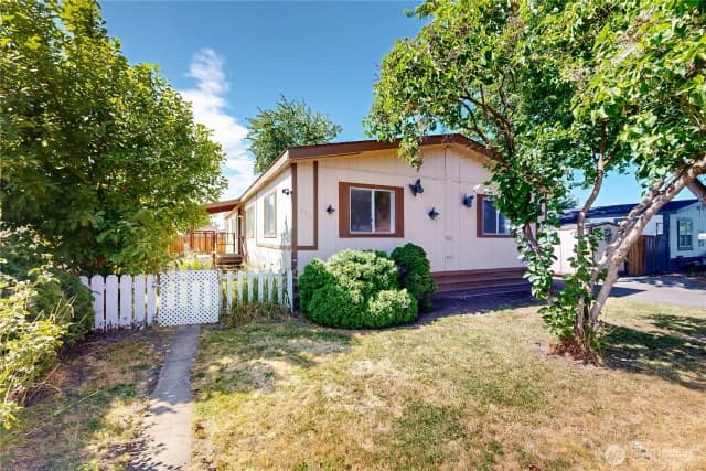 Property photo for 976 Ne Dawson Avenue, College Place