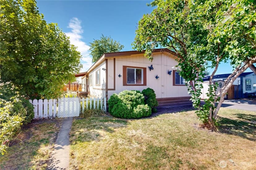 Property photo for 976 Ne Dawson Avenue, College Place