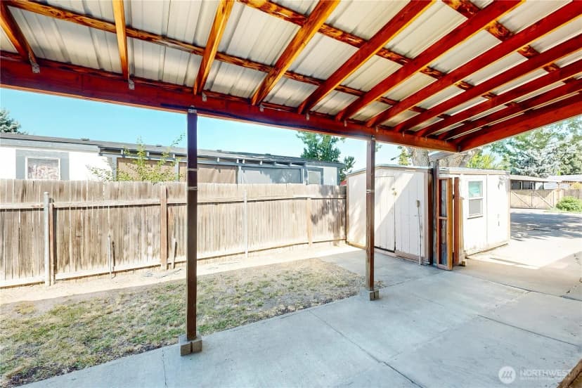 Property photo for 976 Ne Dawson Avenue, College Place photo 35