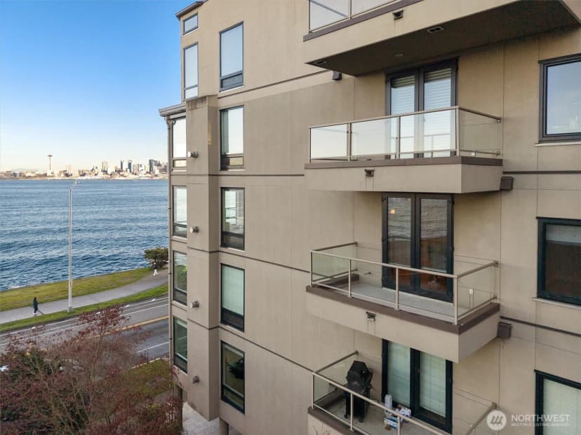 Property photo for 1005 Harbor Avenue Sw #400, Seattle photo 24