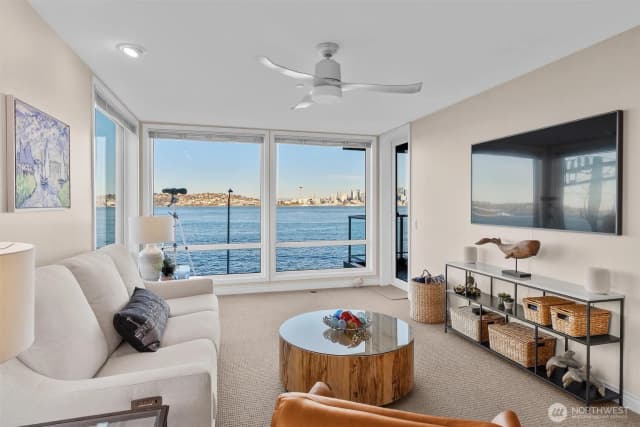 Property photo for 1005 Harbor Avenue Sw #400, Seattle photo 5
