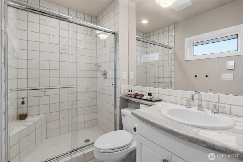 Property photo for 1005 Harbor Avenue Sw #400, Seattle photo 18