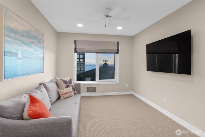 Property photo for 1005 Harbor Avenue Sw #400, Seattle photo 19