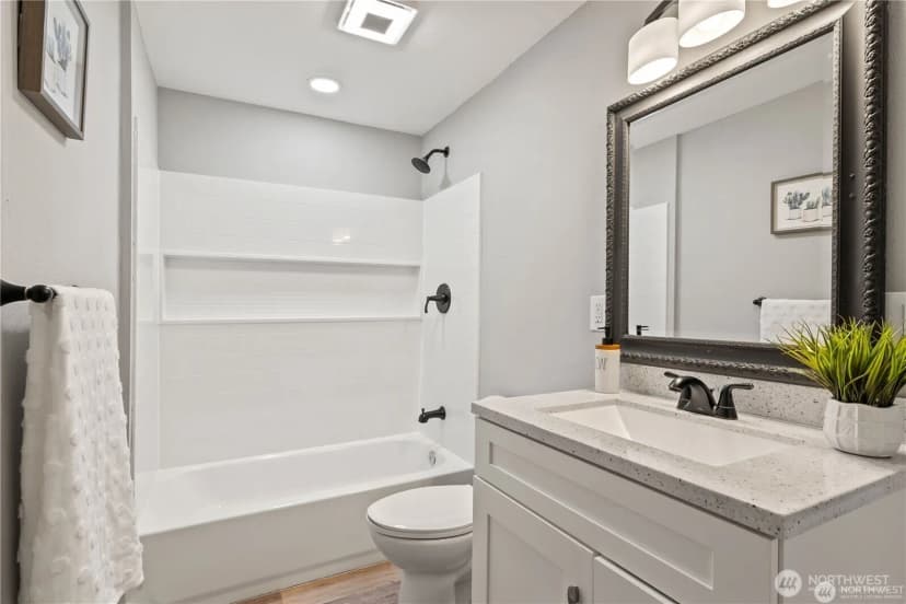 Property photo for 842 S 143rd Place, Burien photo 21
