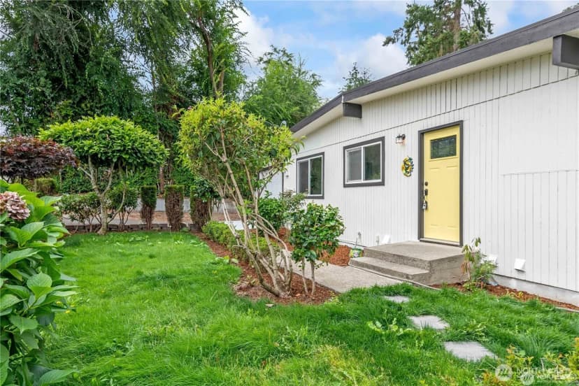 Property photo for 842 S 143rd Place, Burien photo 31