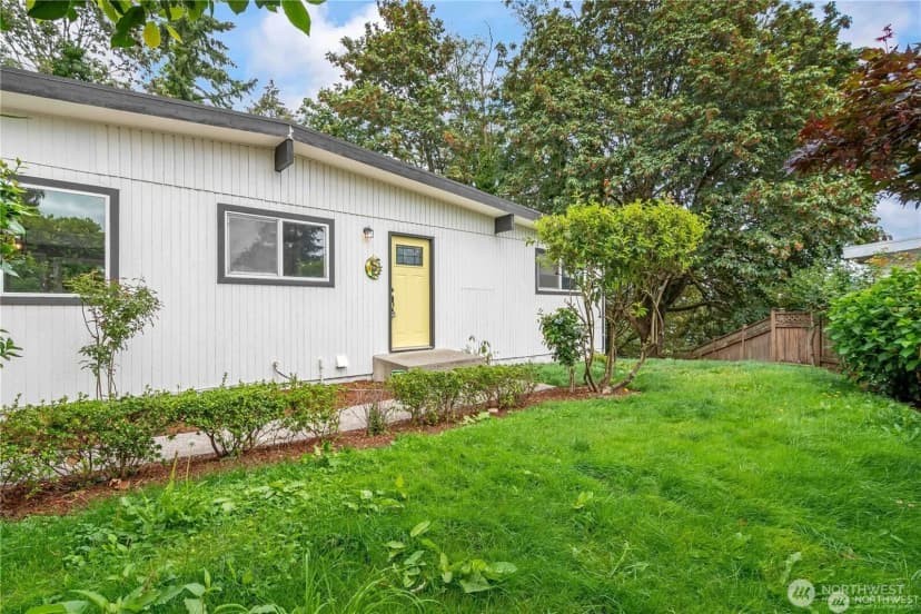 Property photo for 842 S 143rd Place, Burien photo 30