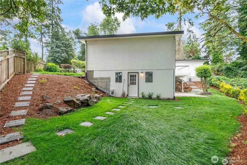 Property photo for 842 S 143rd Place, Burien photo 26