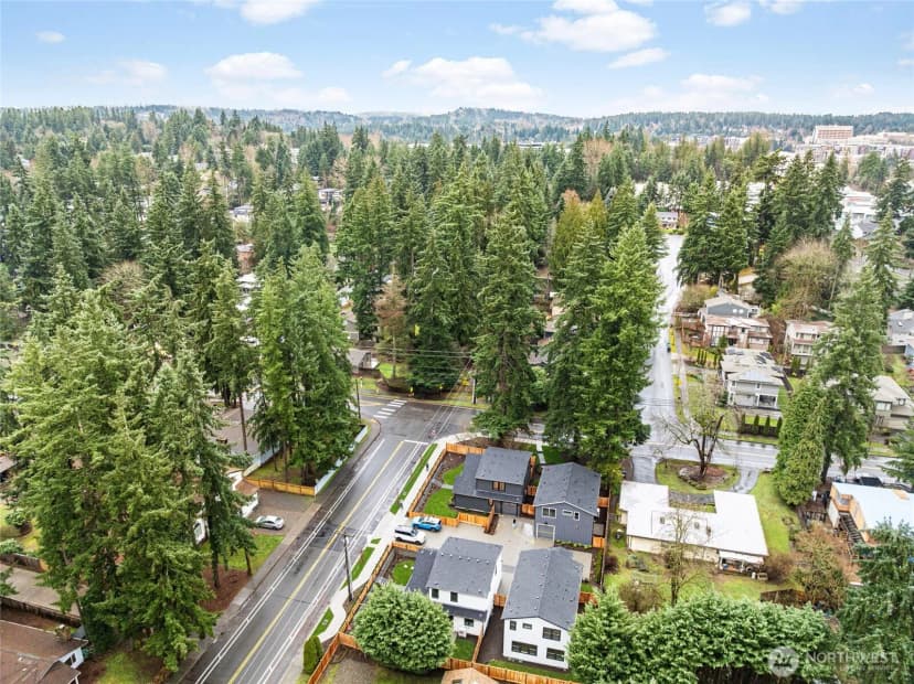 Property photo for 11128 116th Avenue Ne #1, Kirkland photo 6