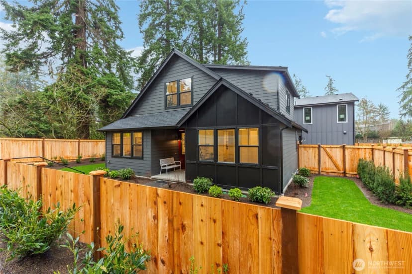Property photo for 11128 116th Avenue Ne #1, Kirkland photo 38