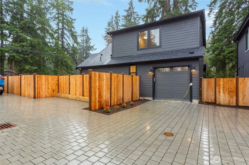 Property photo for 11128 116th Avenue Ne #1, Kirkland photo 39