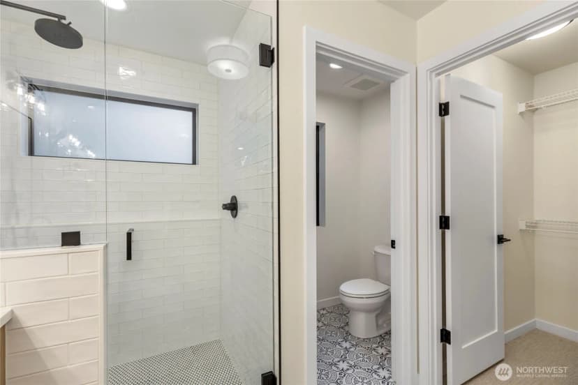 Property photo for 11128 116th Avenue Ne #1, Kirkland photo 32