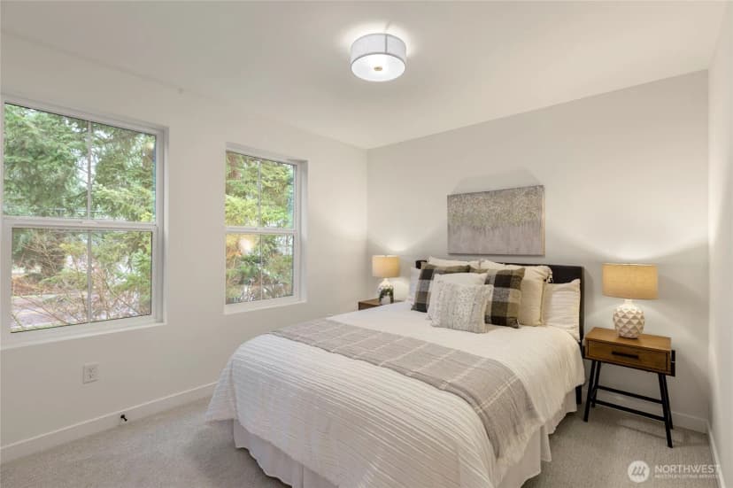 Property photo for 11607 Ne 112th Street #2, Kirkland photo 22