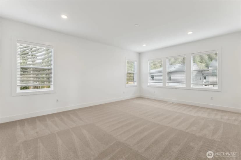 Property photo for 8428 137th Avenue Se, Newcastle photo 22