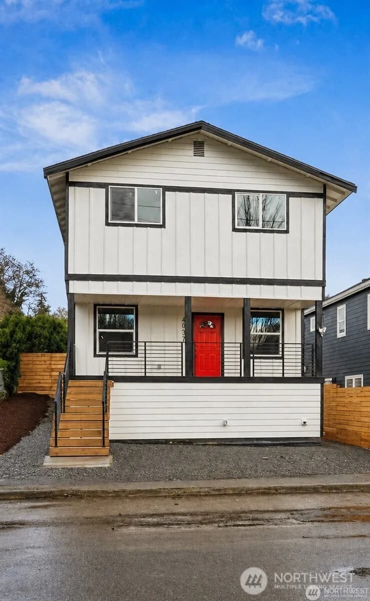 Property photo for 4002 Courtland Place S, Seattle