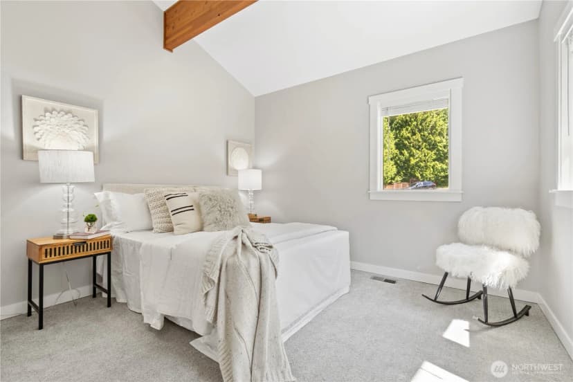 Property photo for 2205 135th Pl Se, Bellevue photo 20