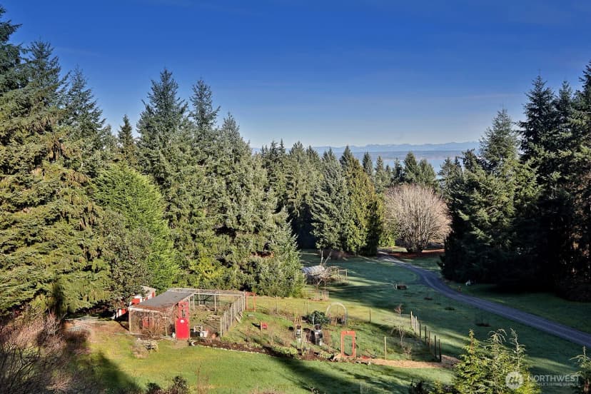 Property photo for 5762 Summerhill Drive, Langley photo 37