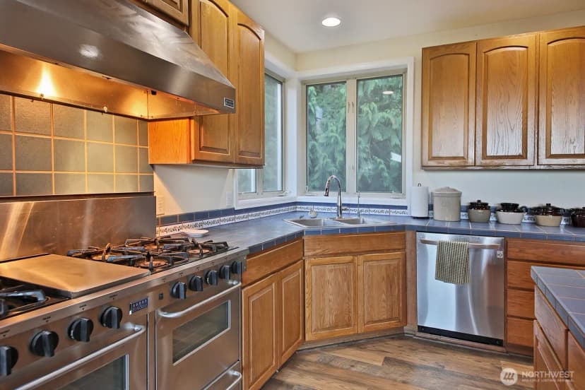 Property photo for 5762 Summerhill Drive, Langley photo 10