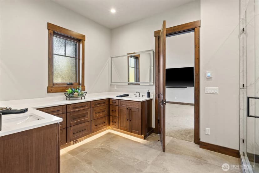 Property photo for 221 Tipple Hill Loop, Cle Elum photo 23