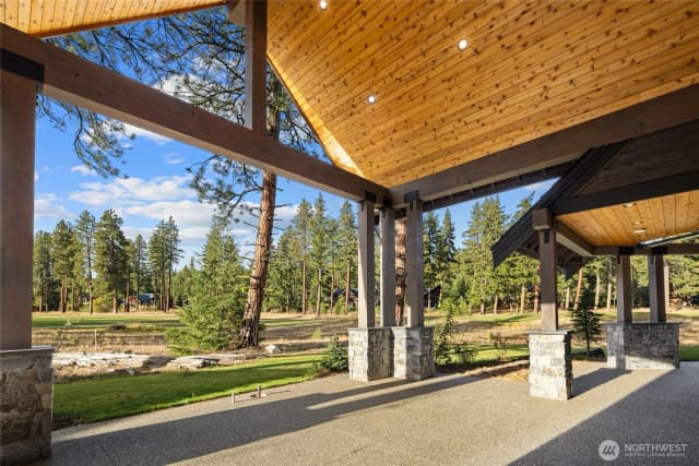 Property photo for 221 Tipple Hill Loop, Cle Elum photo 4