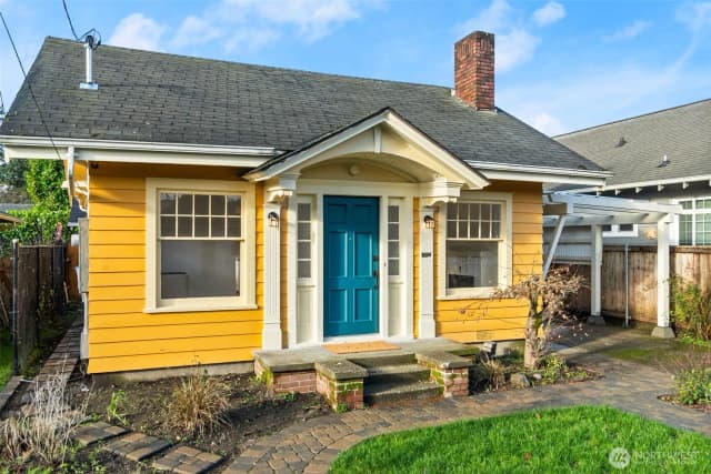 Property photo for 1911 Columbia Street Sw, Olympia