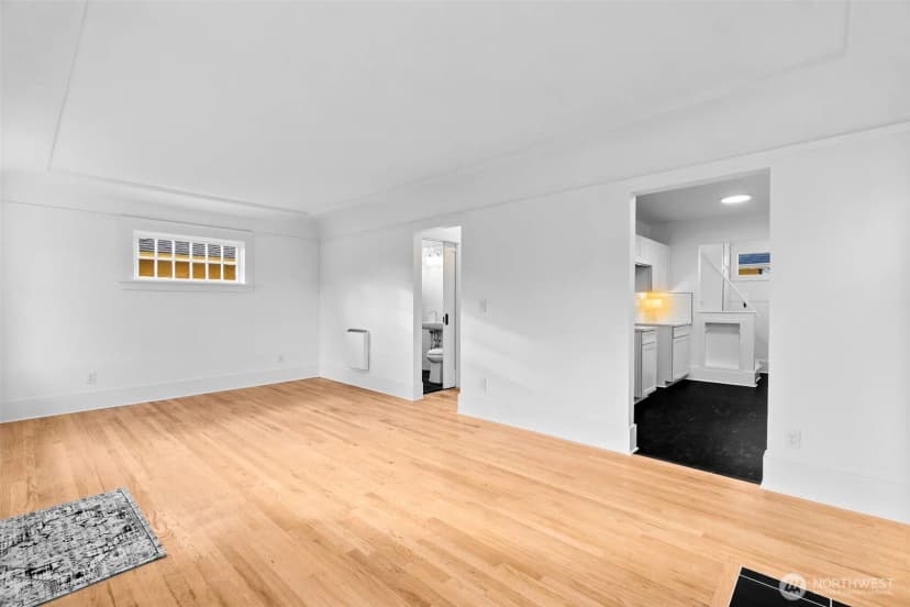 Property photo for 1911 Columbia Street Sw, Olympia photo 8