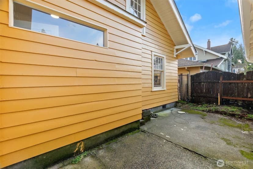 Property photo for 1911 Columbia Street Sw, Olympia photo 32