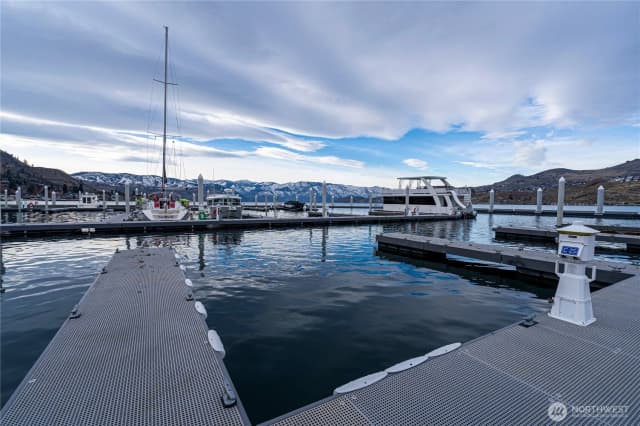 Property photo for 1350 W Woodin Avenue #c-25, Chelan photo 3