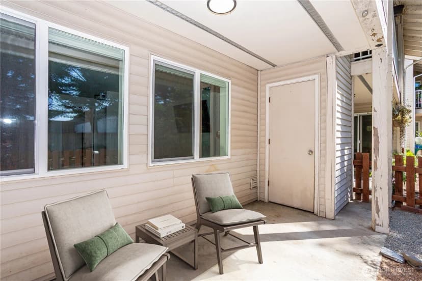 Property photo for 4231 Ne 5th Street #c102, Renton photo 23