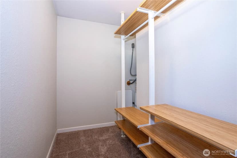 Property photo for 4231 Ne 5th Street #c102, Renton photo 21