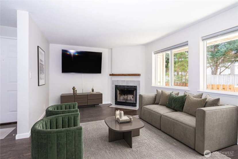 Property photo for 4231 Ne 5th Street #c102, Renton photo 2