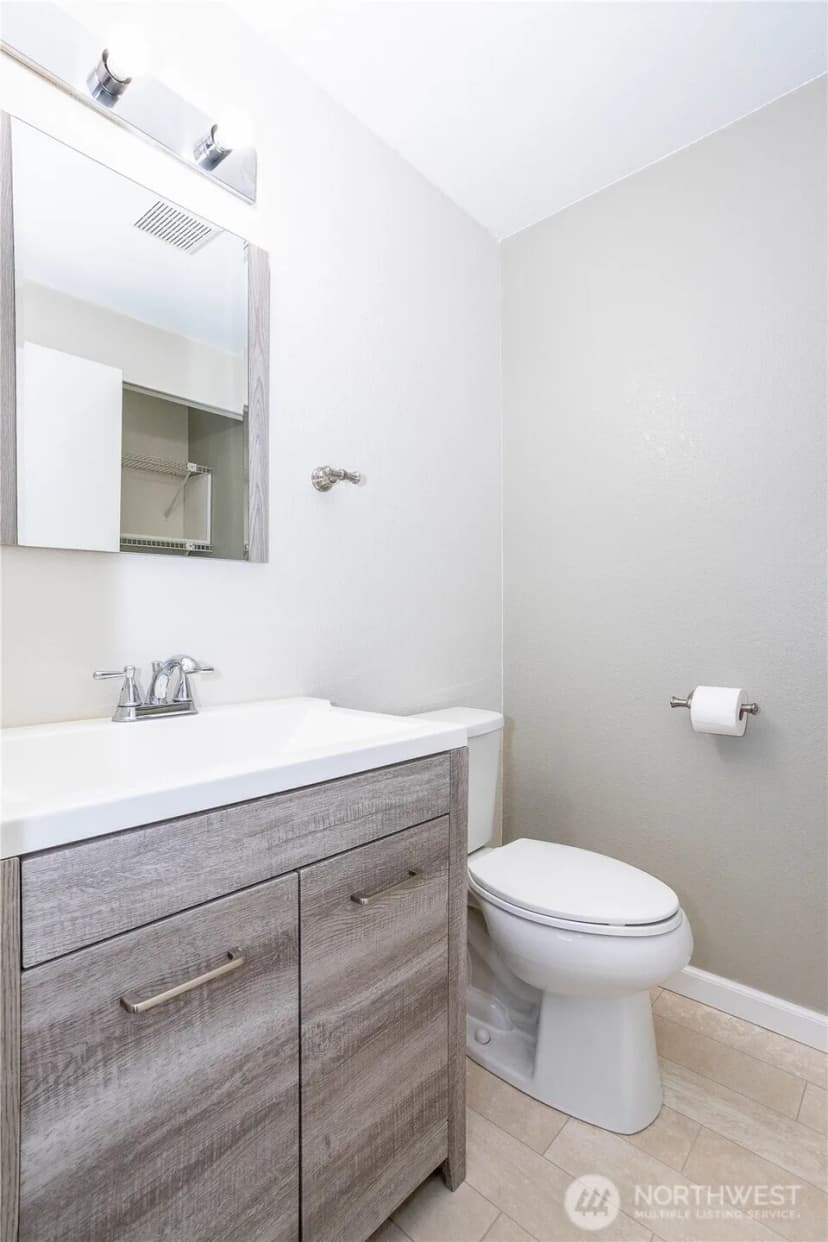Property photo for 4231 Ne 5th Street #c102, Renton photo 6
