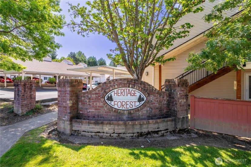 Property photo for 4231 Ne 5th Street #c102, Renton photo 26