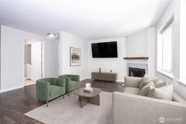 Property photo for 4231 Ne 5th Street #c102, Renton photo 3