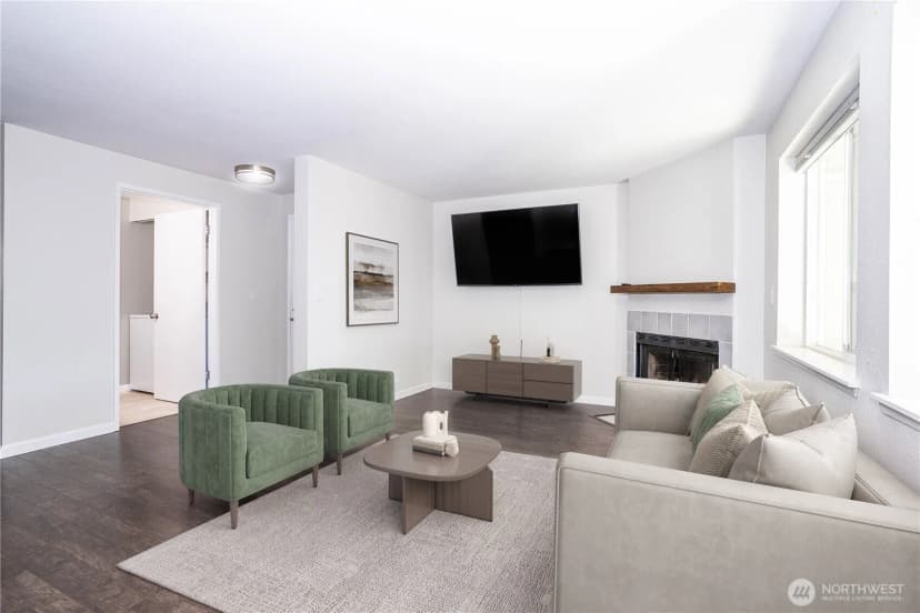 Property photo for 4231 Ne 5th Street #c102, Renton photo 3