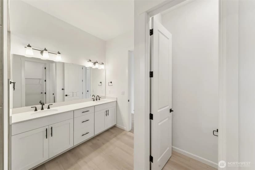 Property photo for 954 Lucas Avenue #23, Buckley photo 21