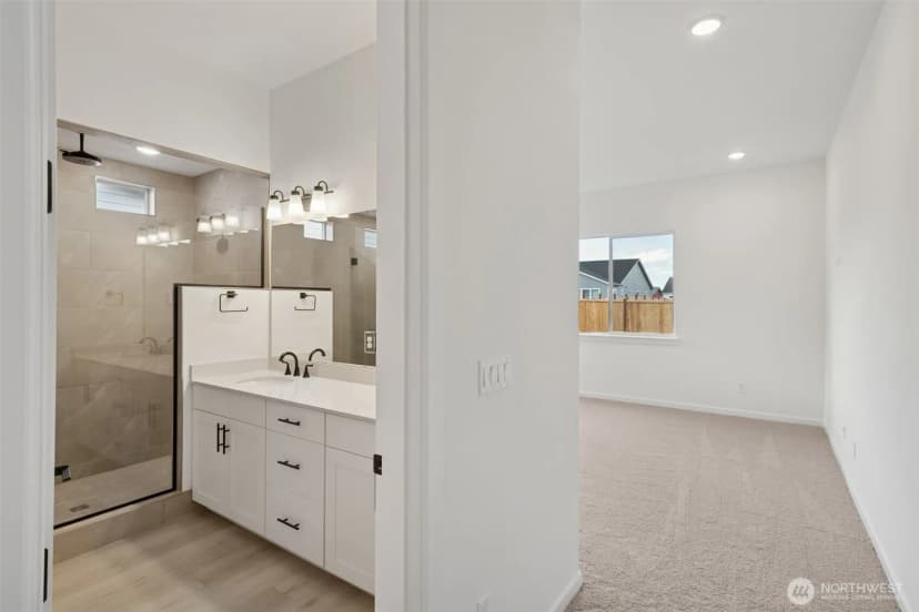 Property photo for 954 Lucas Avenue #23, Buckley photo 16