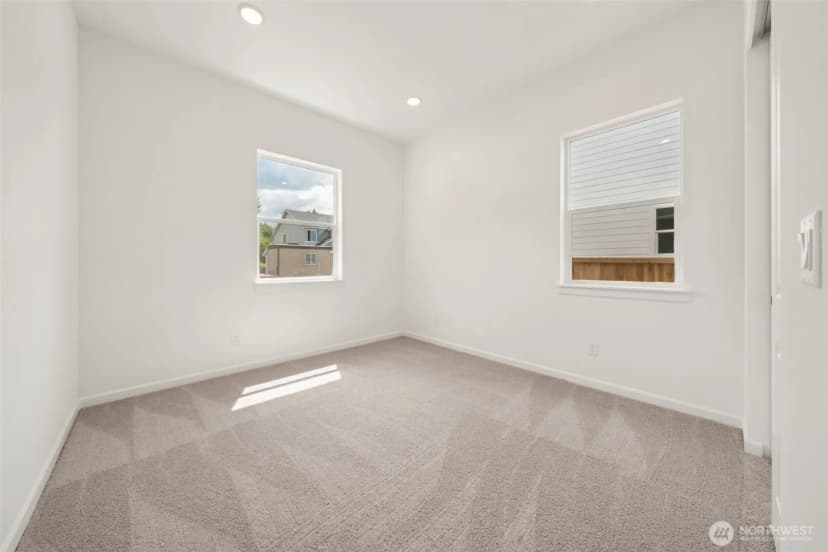 Property photo for 954 Lucas Avenue #23, Buckley photo 13