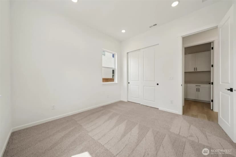 Property photo for 954 Lucas Avenue #23, Buckley photo 14