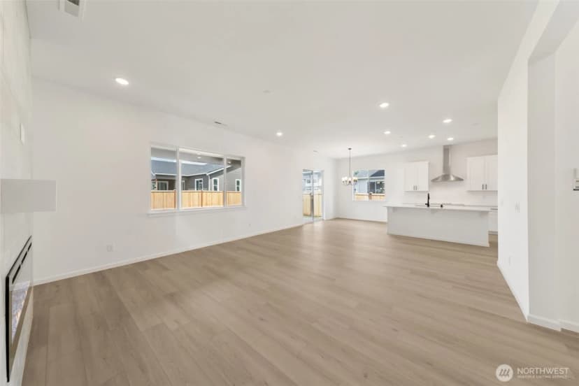 Property photo for 954 Lucas Avenue #23, Buckley photo 8