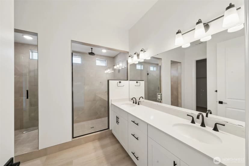 Property photo for 954 Lucas Avenue #23, Buckley photo 18
