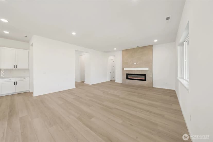 Property photo for 954 Lucas Avenue #23, Buckley photo 6