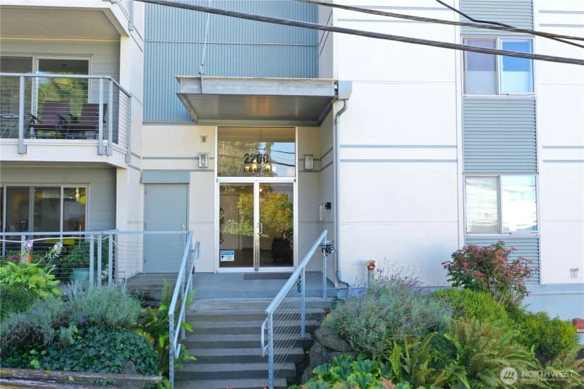 Property photo for 2200 Alki Avenue Sw #103, Seattle photo 9
